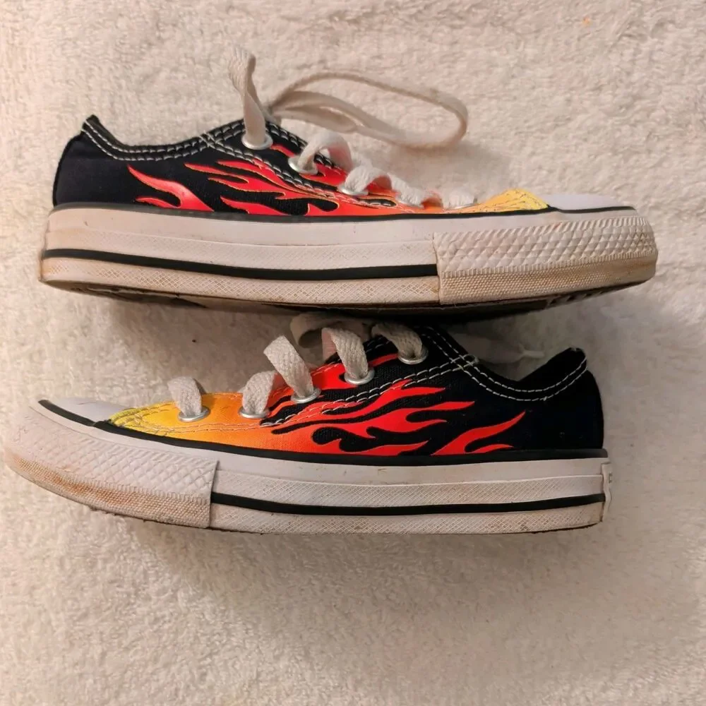 Converse Chuck Taylor All Star Low Archive Flames Youth Size 11